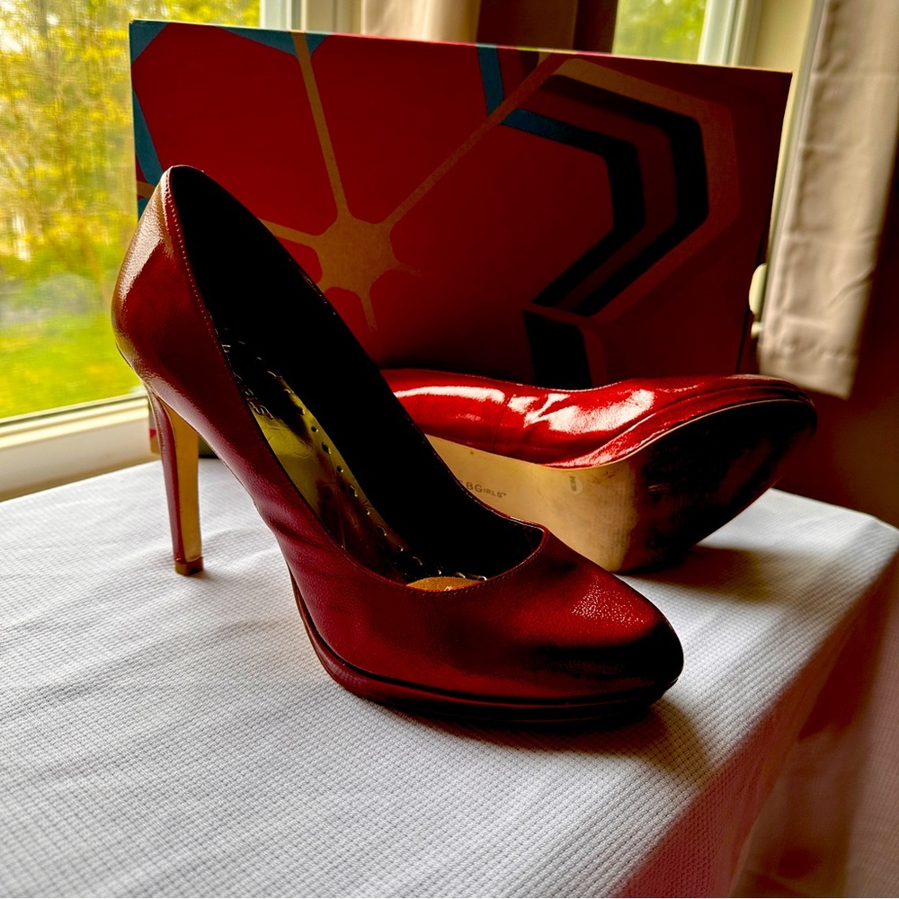 BCBGirls Deep Red (Cinnamon) size 9 1/2 - Shows wear & tear on inside.